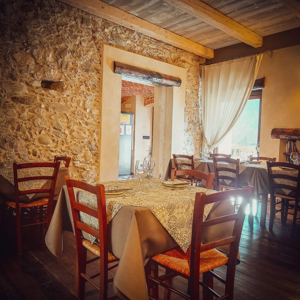 Agriturismo 'L Perol – Az. Agr. 'L Brusc e 'L Bast - Moiola (CN)